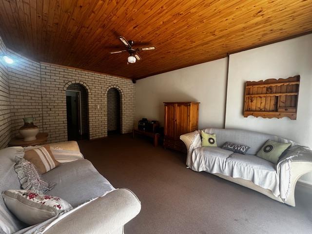 4 Bedroom Property for Sale in Bultfontein Free State